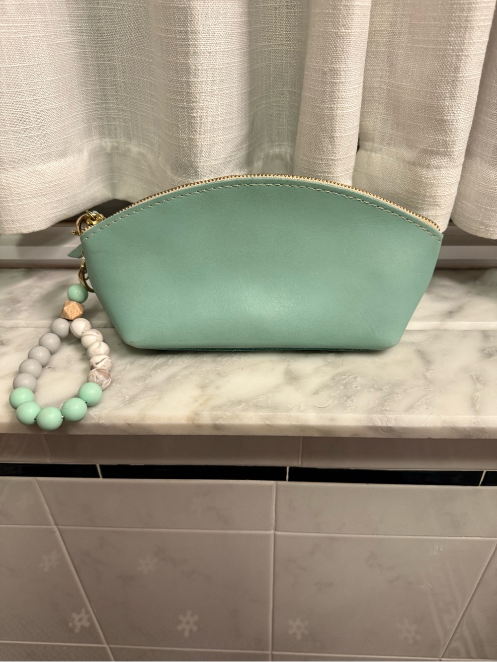 Portland Leather Mint Green Leather Wristlet Cluth Eclipse Makeup Bag